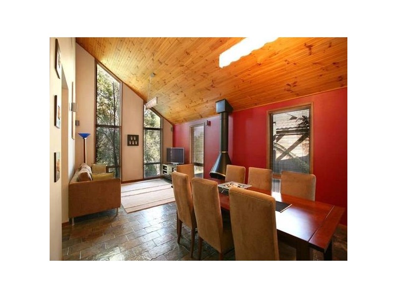 9 Handscombe Court, Croydon Hills VIC 3136