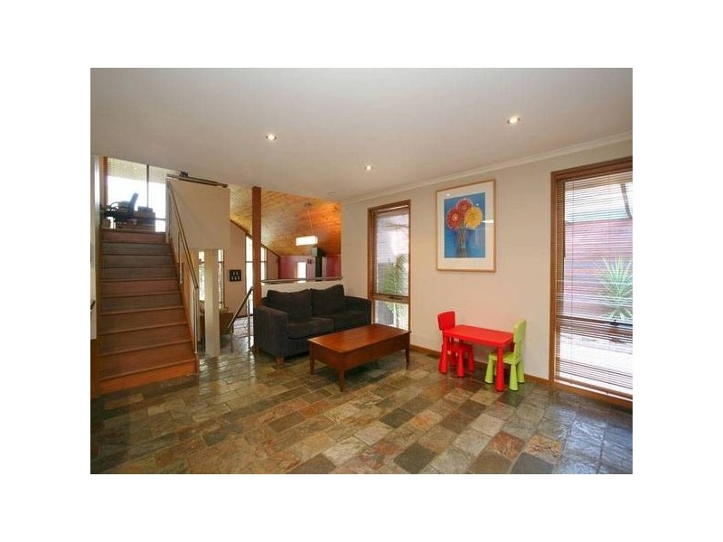 9 Handscombe Court, Croydon Hills VIC 3136