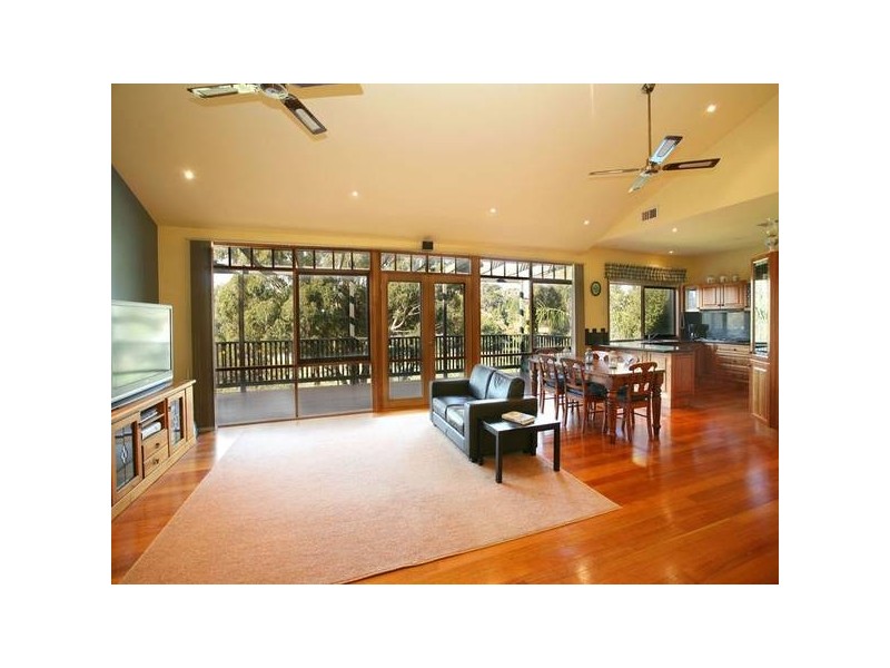 44 Chirnside Drive, Chirnside Park VIC 3116