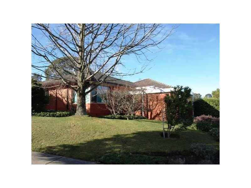 6 Athelstane Drive, Ringwood North VIC 3134