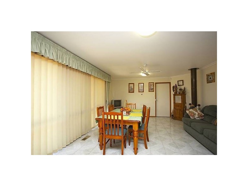 84 Woodville Road, Mooroolbark VIC 3138