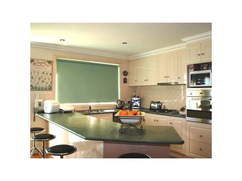36 Highview Drive, Mooroolbark VIC 3138