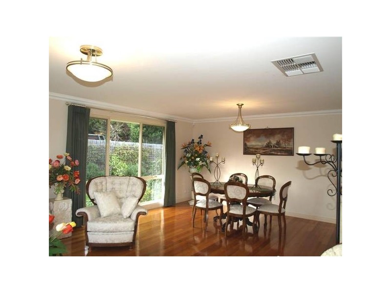 36 Highview Drive, Mooroolbark VIC 3138
