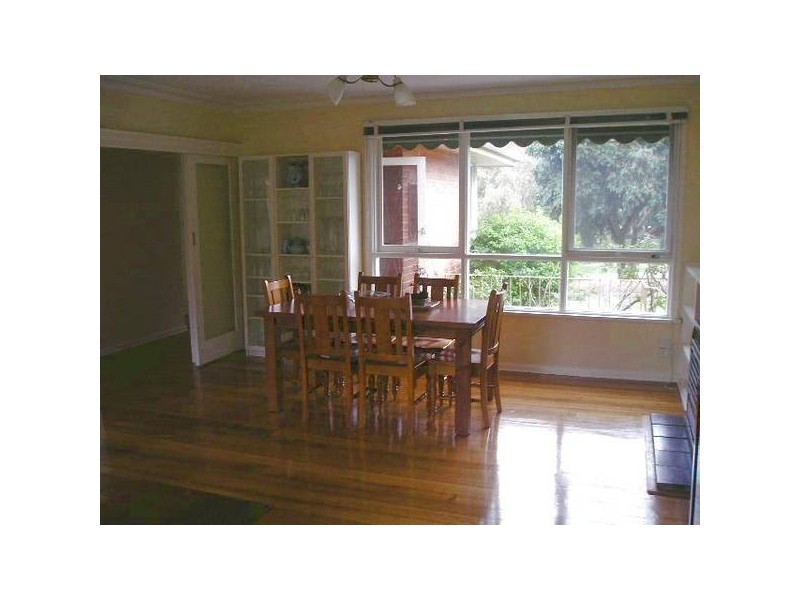 27 Graeme Avenue, Ringwood North VIC 3134