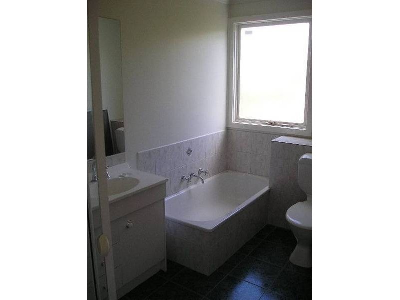 1/30 Unsworth Road, Ringwood North VIC 3134