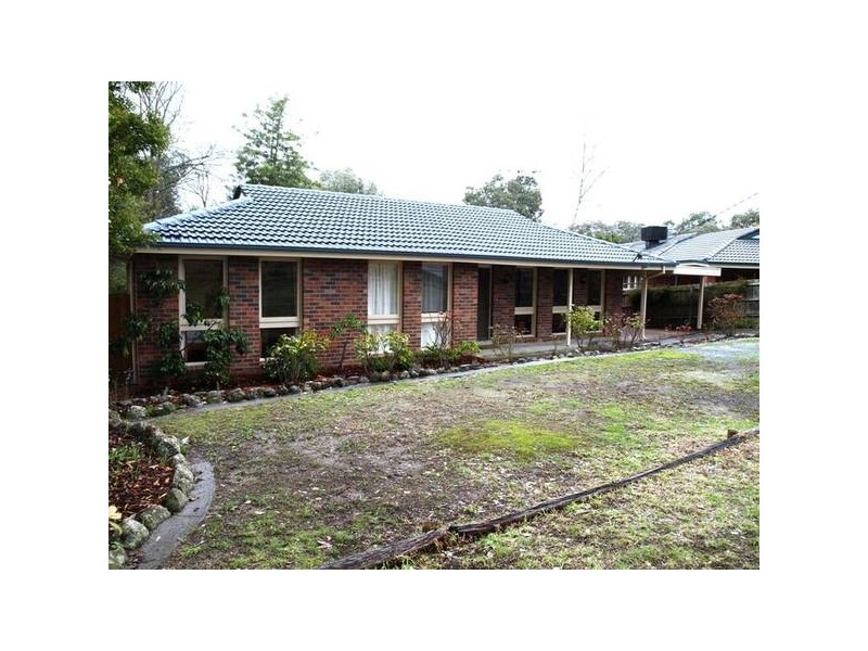 35 Burlock Avenue, Ringwood North VIC 3134