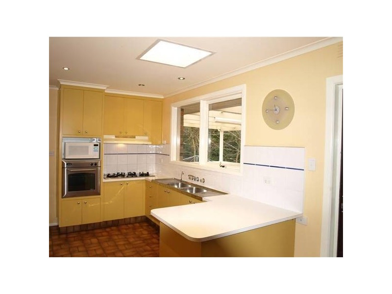 35 Burlock Avenue, Ringwood North VIC 3134