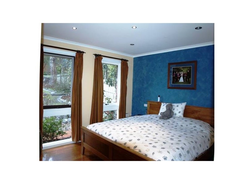 35 Burlock Avenue, Ringwood North VIC 3134