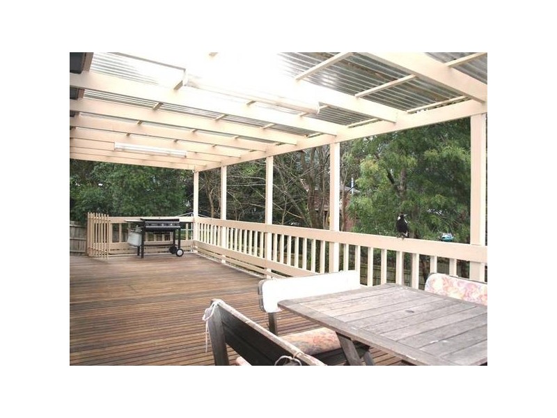 35 Burlock Avenue, Ringwood North VIC 3134