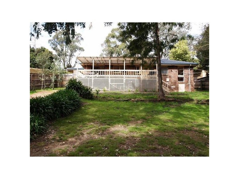 35 Burlock Avenue, Ringwood North VIC 3134