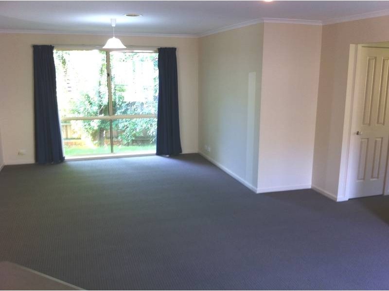 54 Oaktree Road, Croydon North VIC 3136