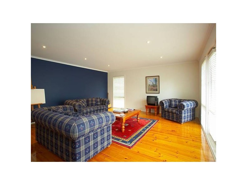 2A Reids Lane, Warranwood VIC 3134