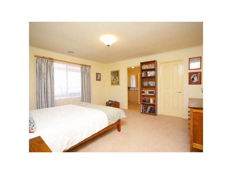 184 Wonga Road, Warranwood VIC 3134