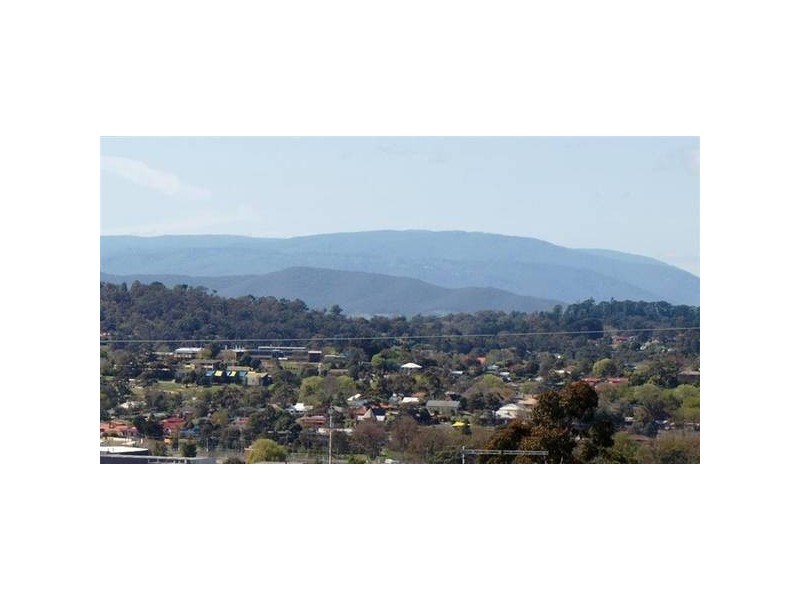 8 Campus Gate, Chirnside Park VIC 3116