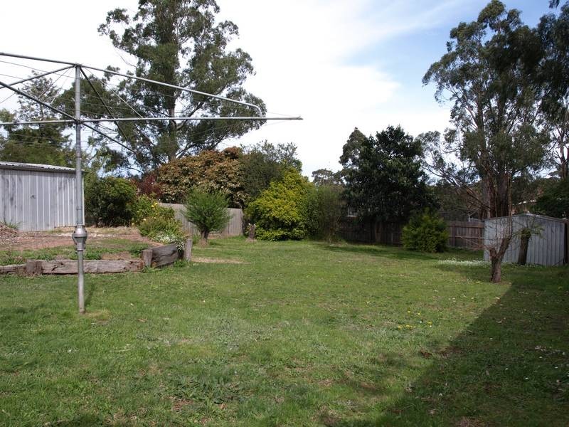 7 Alvina Street, Ferntree Gully VIC 3156