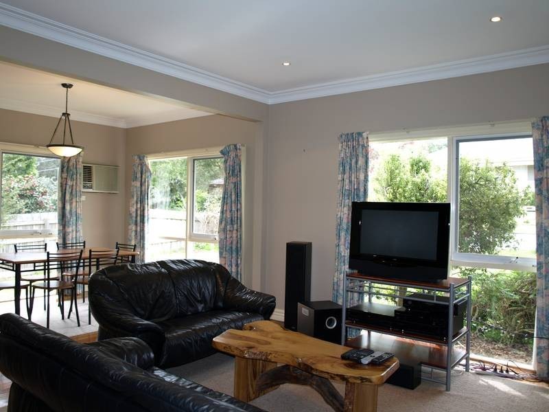 7 Alvina Street, Ferntree Gully VIC 3156