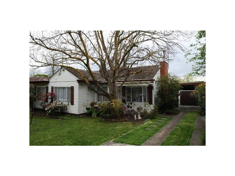 2 Inez Avenue, Ringwood VIC 3134