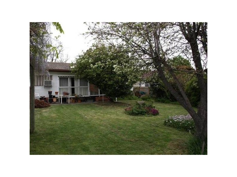 2 Inez Avenue, Ringwood VIC 3134