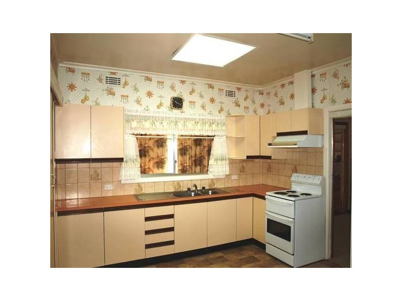 2 Inez Avenue, Ringwood VIC 3134