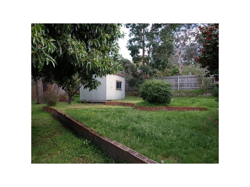 2 Flora Street, Ringwood East VIC 3135