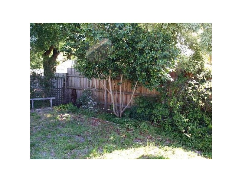 4/6 Charles Street, Ringwood East VIC 3135