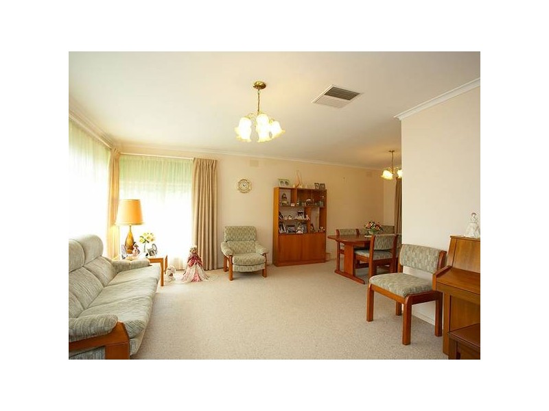 1 Carmen Court, Ringwood VIC 3134