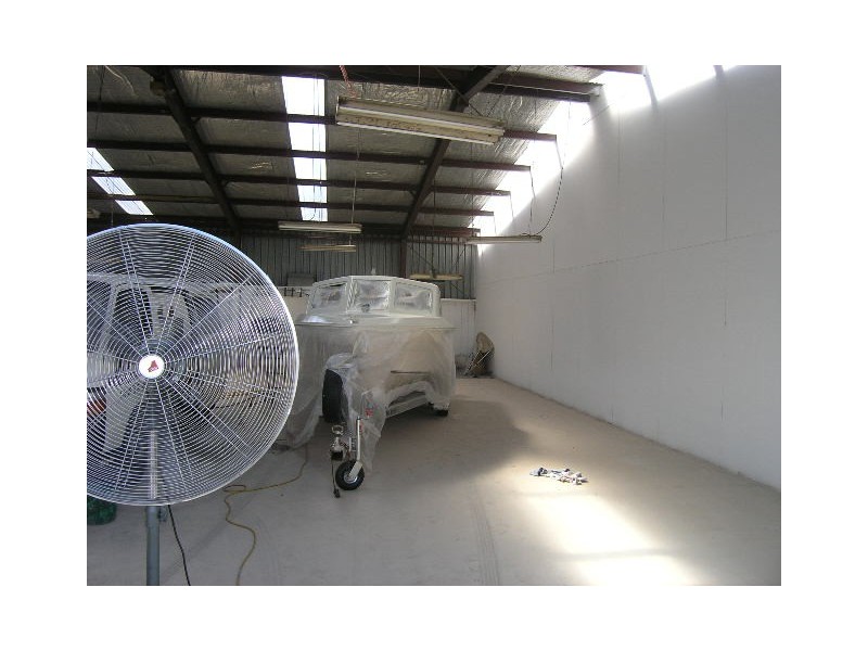 2/5 Heatherdale Road, Ringwood VIC 3134