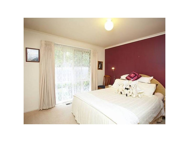 2/3 Langley Street, Ringwood East VIC 3135