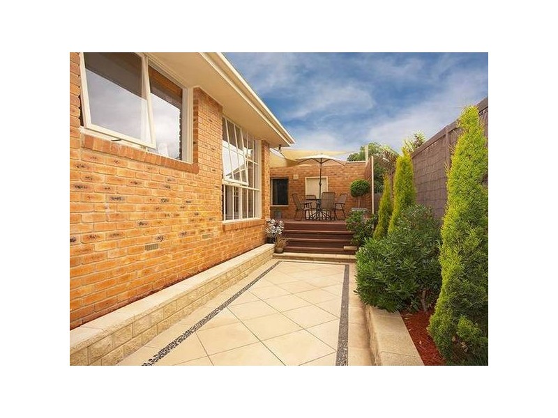 2/3 Langley Street, Ringwood East VIC 3135
