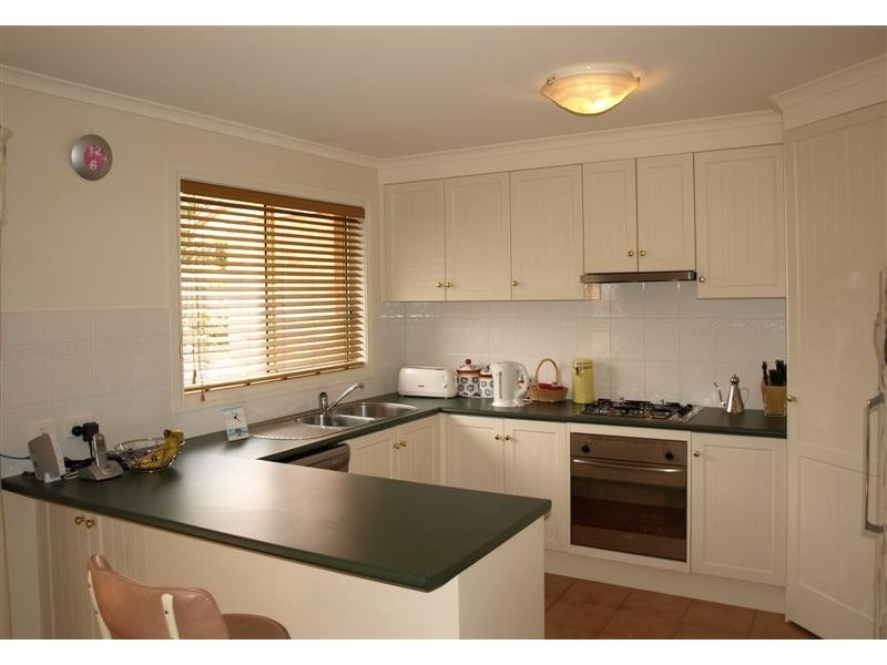 3/8 Sherwood Avenue, Ringwood East VIC 3135