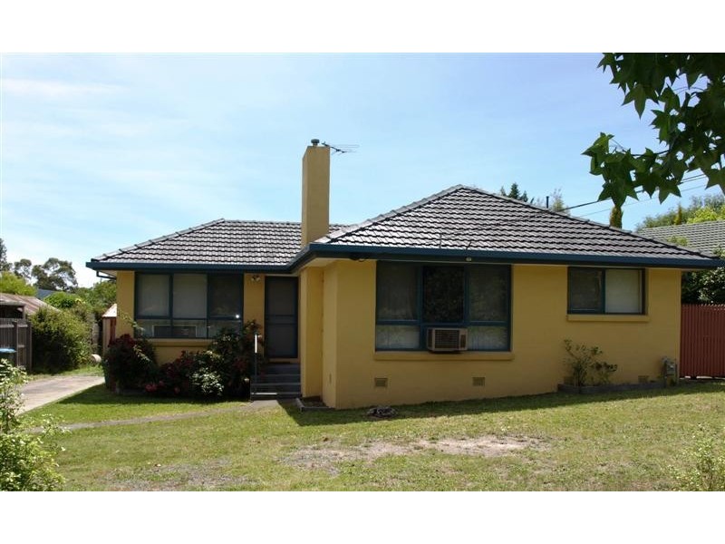 5 Bronhill Road, Ringwood East VIC 3135