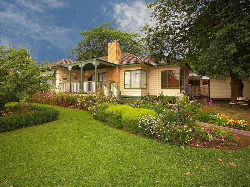 386 Dorset Road, Croydon VIC 3136