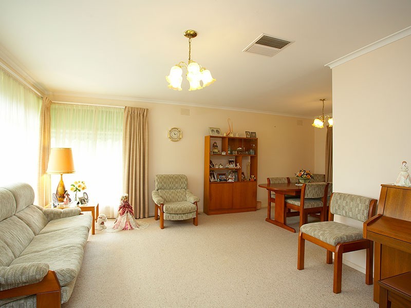 1 Carmen Court, Ringwood VIC 3134