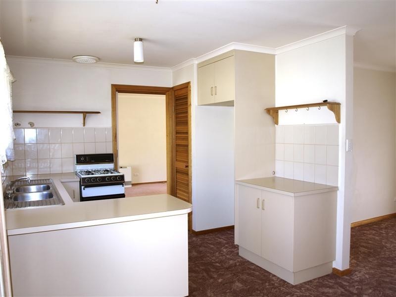 2/130 Bedford Road, Ringwood VIC 3134