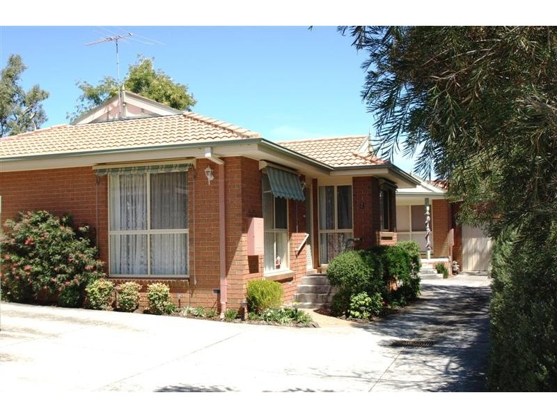 2/11 Neville Street, Ringwood VIC 3134
