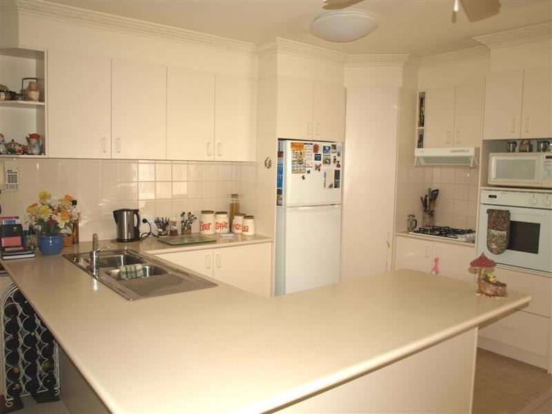 2/11 Neville Street, Ringwood VIC 3134