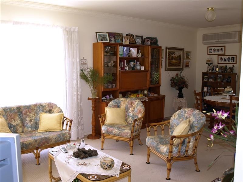 2/11 Neville Street, Ringwood VIC 3134