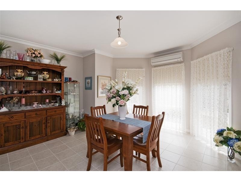 4 Pearl Place, Point Cook VIC 3030