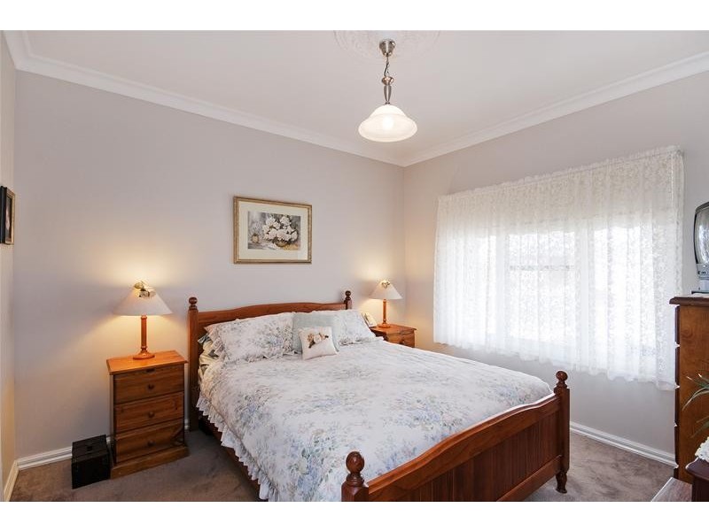 4 Pearl Place, Point Cook VIC 3030