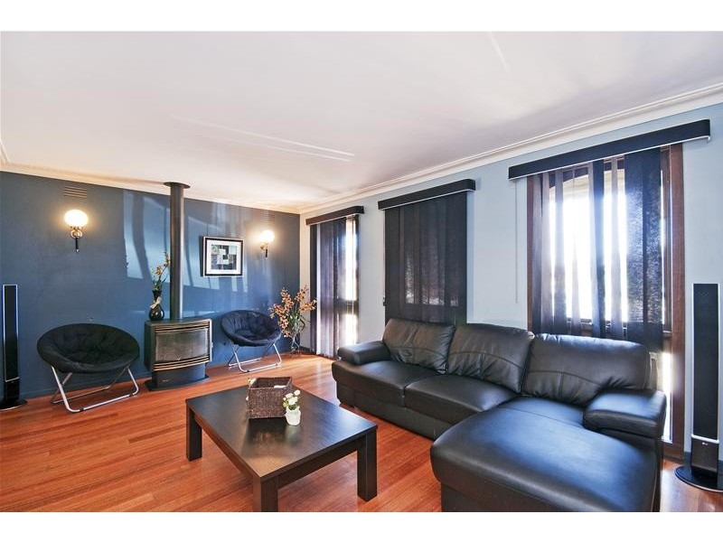 2 Marlborough Crescent, Hoppers Crossing VIC 3029