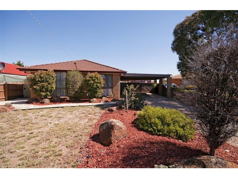 13 Kathleen Crescent, Hoppers Crossing VIC 3029