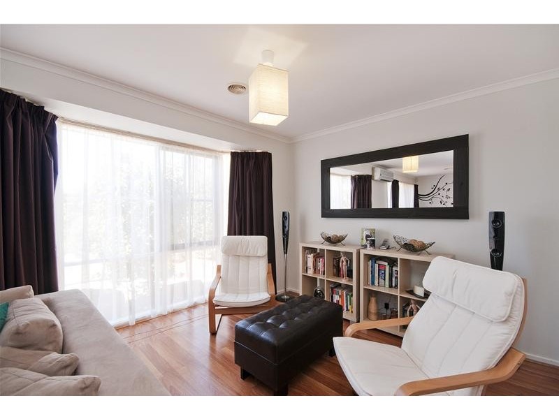 13 Kathleen Crescent, Hoppers Crossing VIC 3029