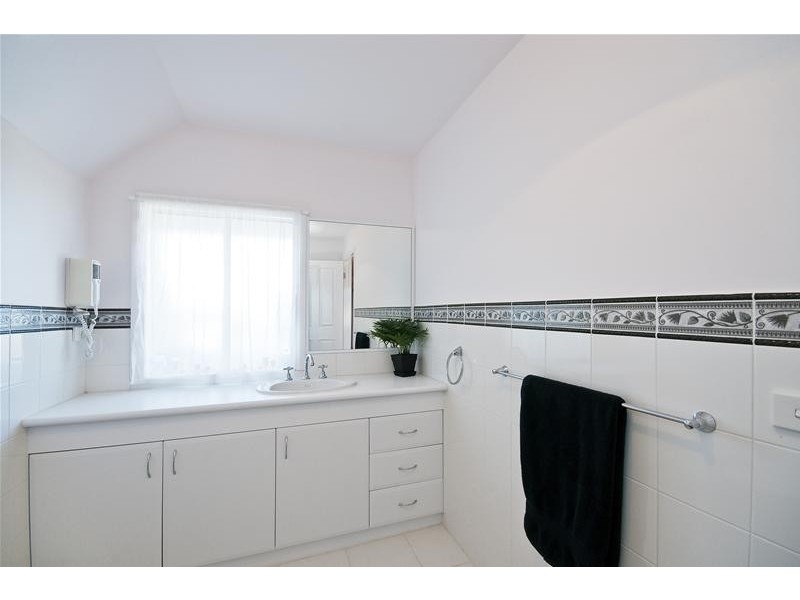 17 Retford Close, Werribee VIC 3030
