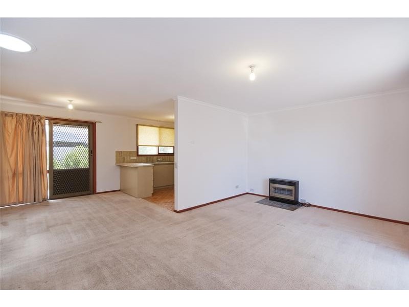 25 Dennison Avenue, Hoppers Crossing VIC 3029