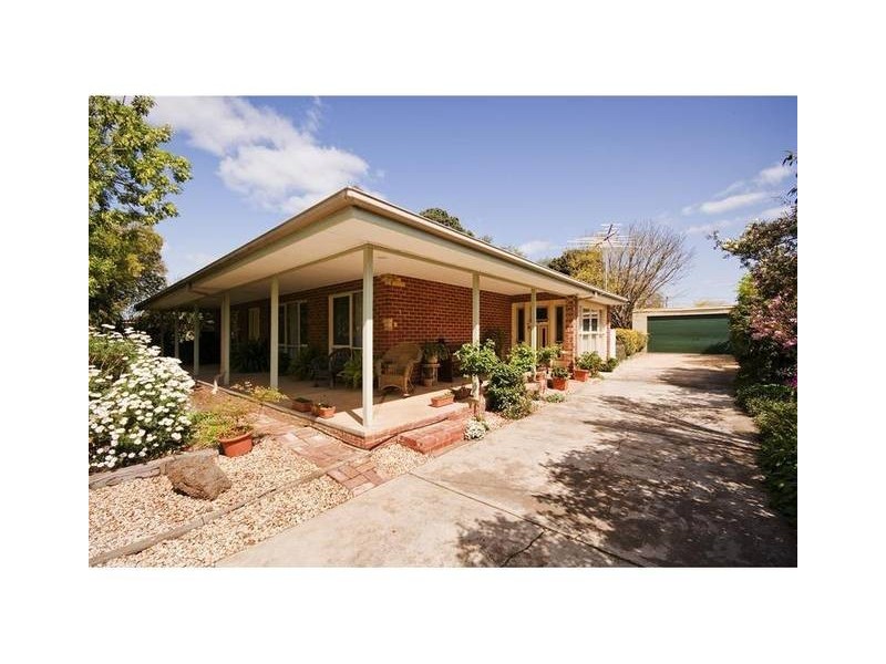 15 College Road, Werribee VIC 3030
