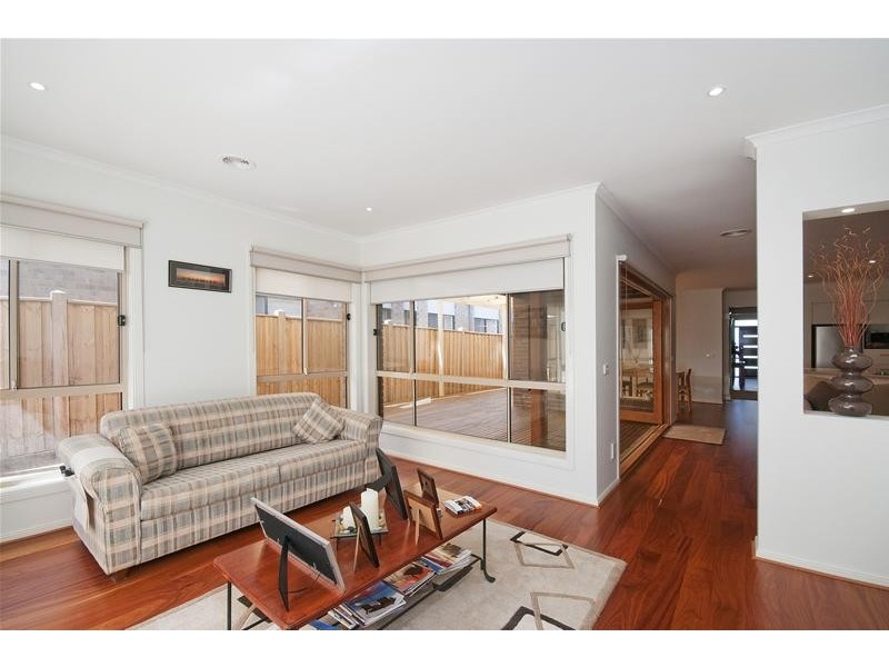 6 Greenfinch Court, Williams Landing VIC 3027