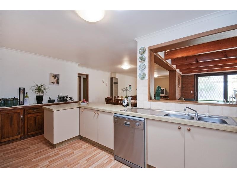 5 Bentley Crescent, Hoppers Crossing VIC 3029