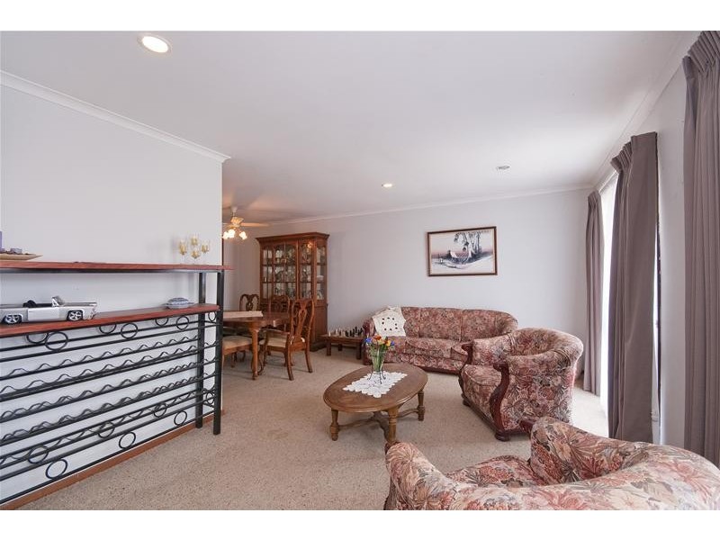 5 Bentley Crescent, Hoppers Crossing VIC 3029