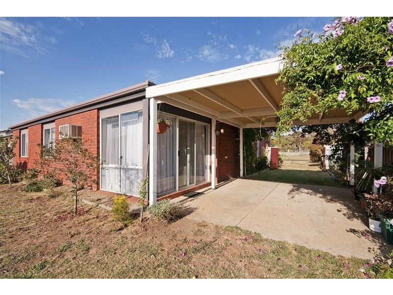 13 Racecourse Road, Werribee VIC 3030