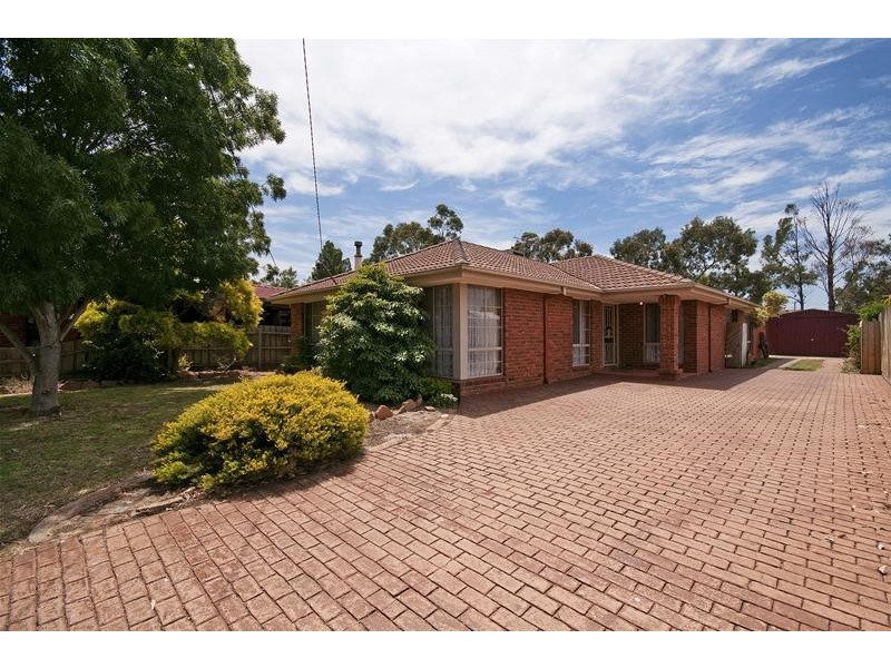 2 Burge Crescent, Hoppers Crossing VIC 3029